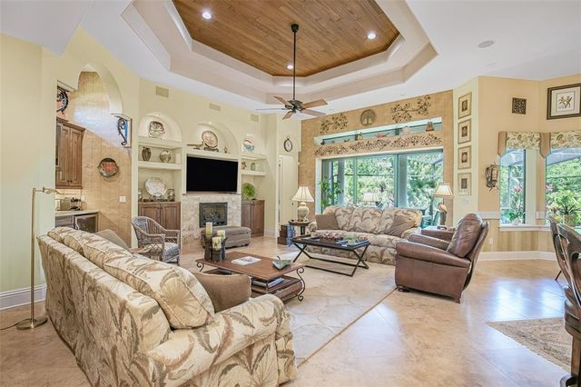 11 AVENUE MONET, Palm Coast, FL 32137