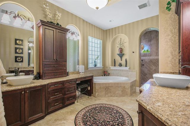 11 AVENUE MONET, Palm Coast, FL 32137