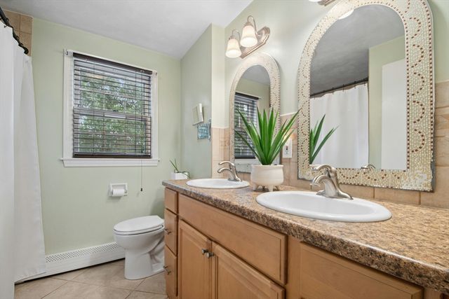 4 Powerline Dr, Grafton, MA 01519