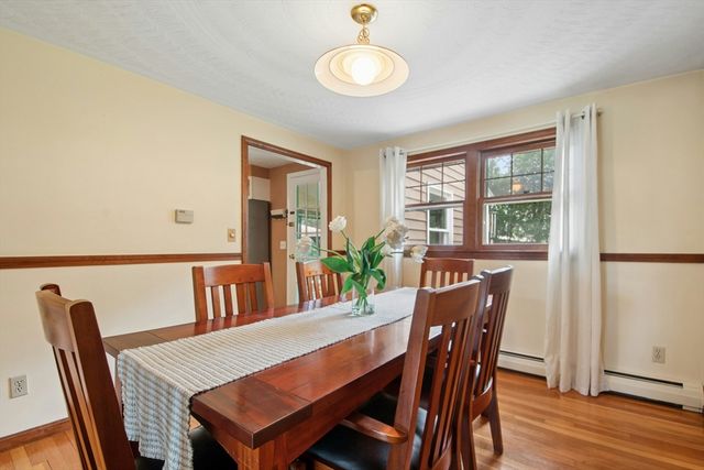 4 Powerline Dr, Grafton, MA 01519