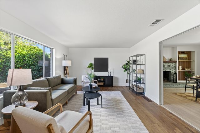 595 Rafael Street, Redding, CA 96002