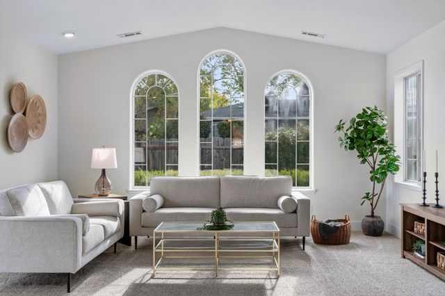 595 Rafael Street, Redding, CA 96002