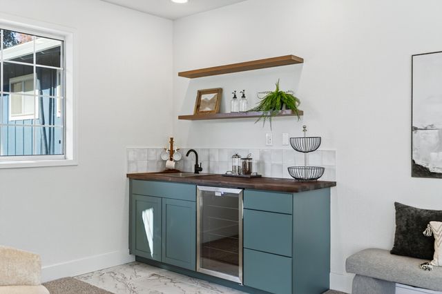 595 Rafael Street, Redding, CA 96002