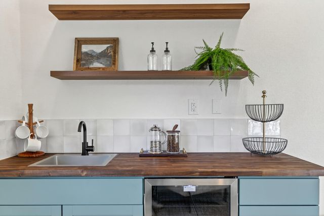 595 Rafael Street, Redding, CA 96002