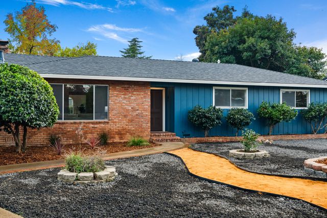 595 Rafael Street, Redding, CA 96002