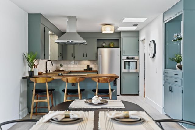 595 Rafael Street, Redding, CA 96002