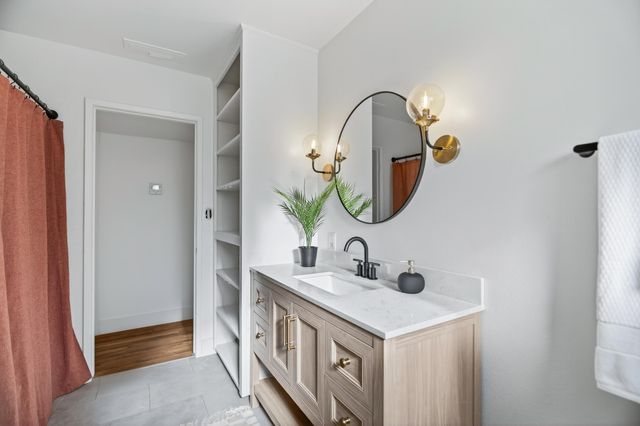 595 Rafael Street, Redding, CA 96002