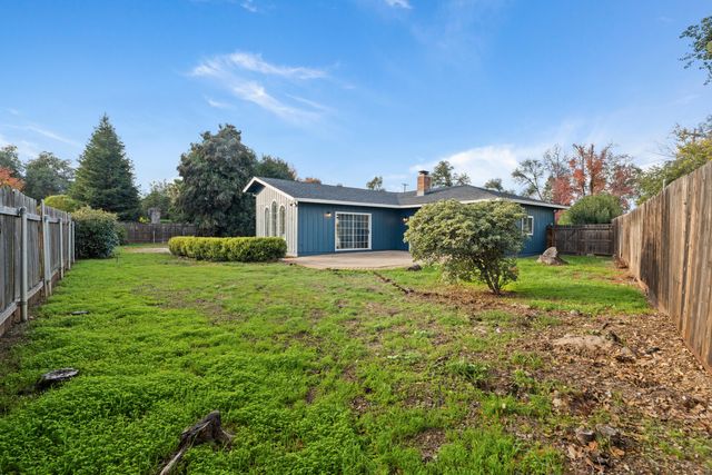 595 Rafael Street, Redding, CA 96002