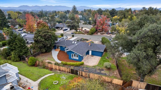 595 Rafael Street, Redding, CA 96002