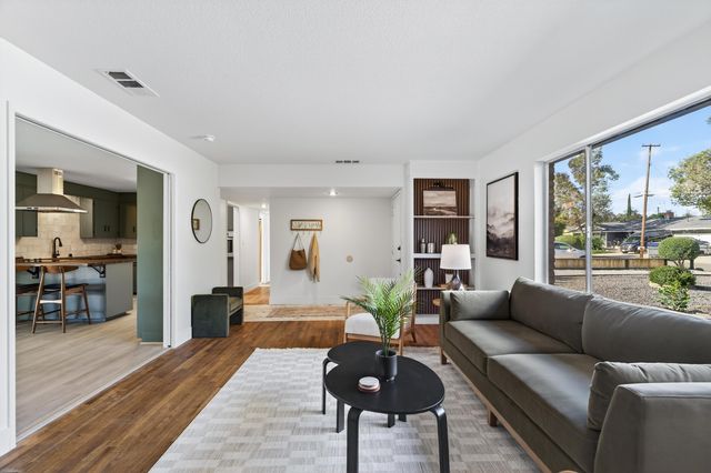 595 Rafael Street, Redding, CA 96002