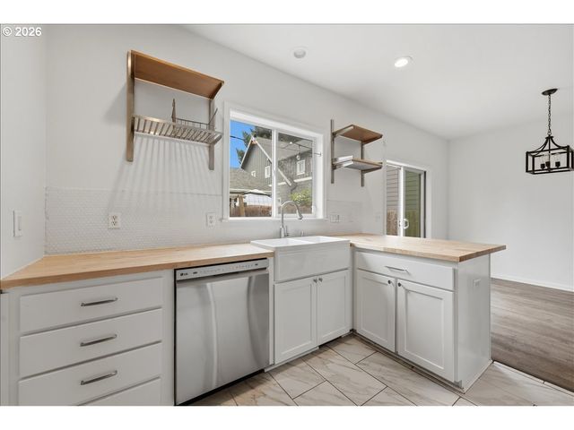 4301 Se 59TH Ave, Portland, OR 97206