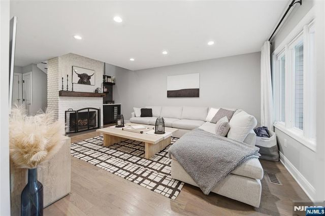 113 Macleish Court, Mahwah, NJ 07430
