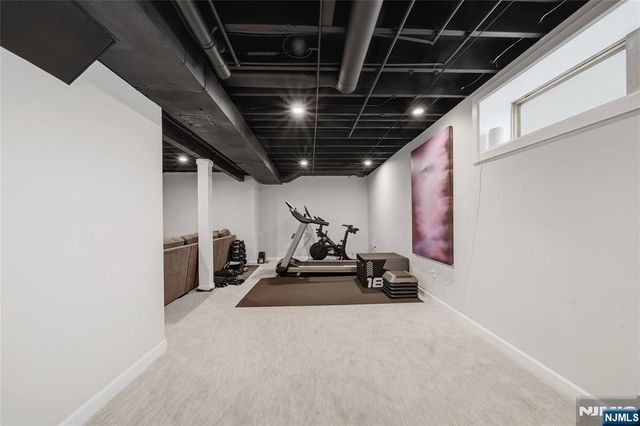 113 Macleish Court, Mahwah, NJ 07430
