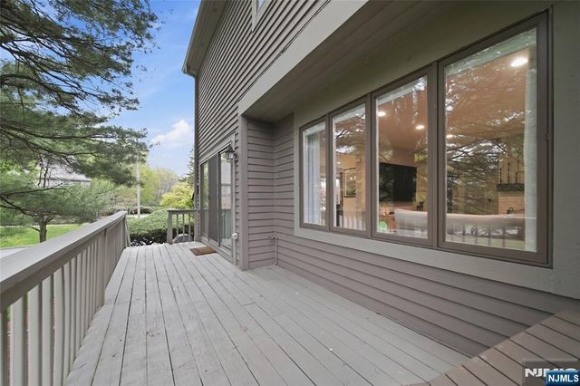 113 Macleish Court, Mahwah, NJ 07430
