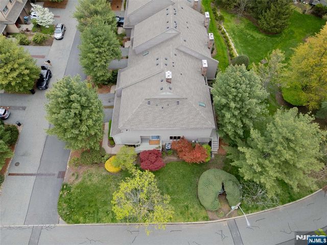 113 Macleish Court, Mahwah, NJ 07430