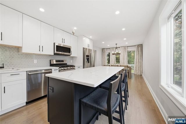 113 Macleish Court, Mahwah, NJ 07430