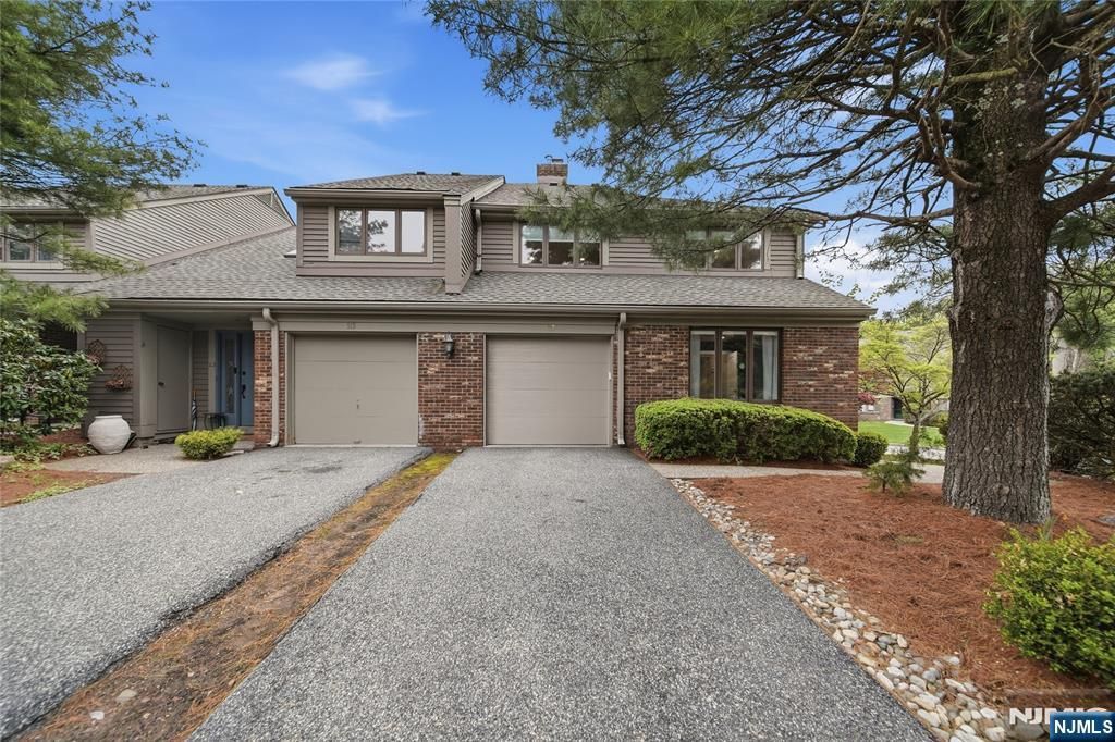 113 Macleish Court, Mahwah, NJ 07430