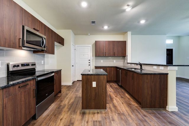 652 Blackland Drive, Venus, TX 76084