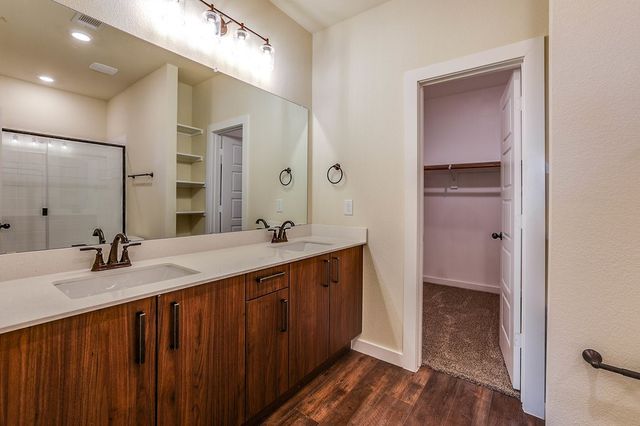 652 Blackland Drive, Venus, TX 76084