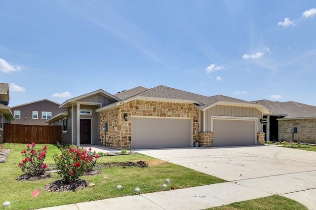 652 Blackland Drive, Venus, TX 76084