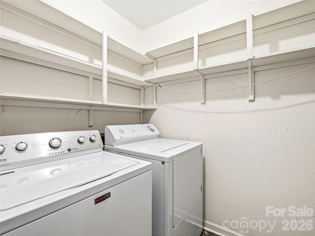1409 Kensington Road B6, Hendersonville, NC 28791