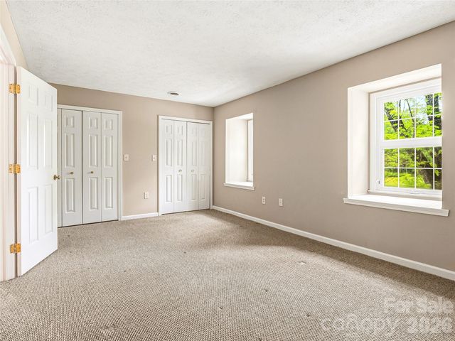 1409 Kensington Road B6, Hendersonville, NC 28791