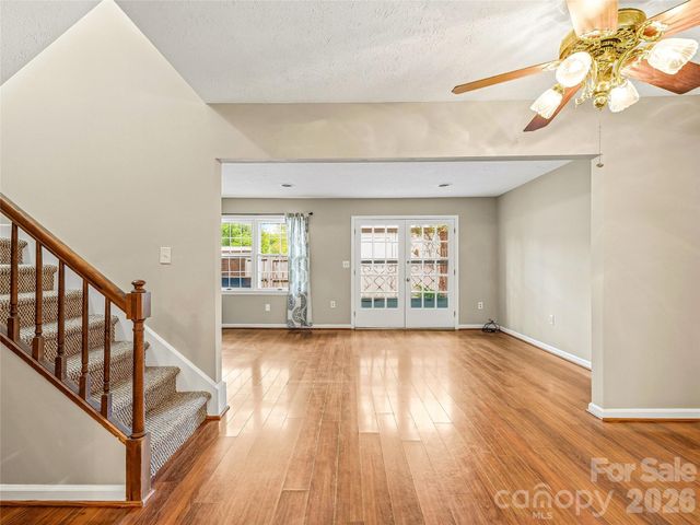 1409 Kensington Road B6, Hendersonville, NC 28791