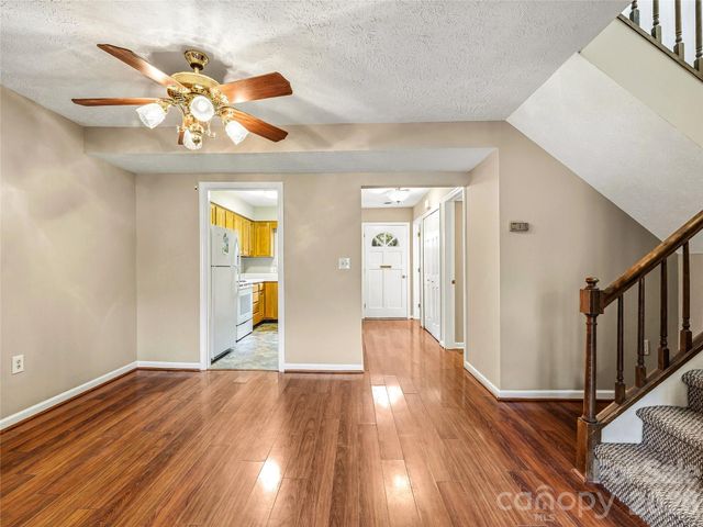 1409 Kensington Road B6, Hendersonville, NC 28791