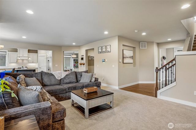 12721 175th Street E, Puyallup, WA 98374