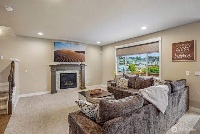 12721 175th Street E, Puyallup, WA 98374
