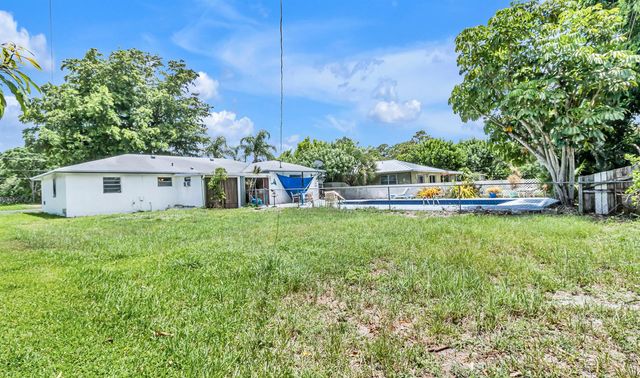 4469 Brandon Drive, Delray Beach, FL 33445