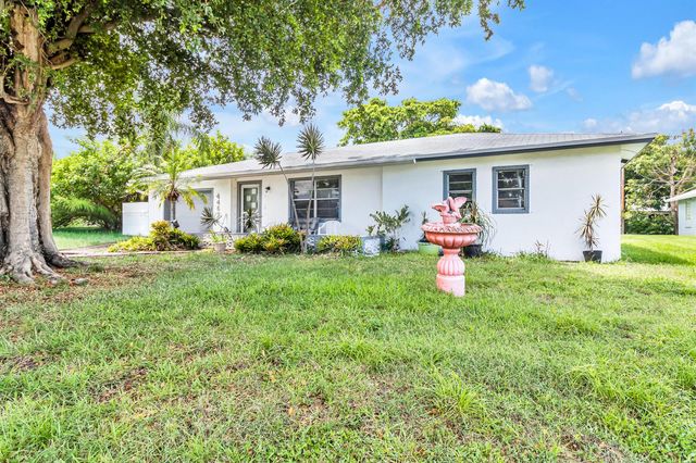4469 Brandon Drive, Delray Beach, FL 33445