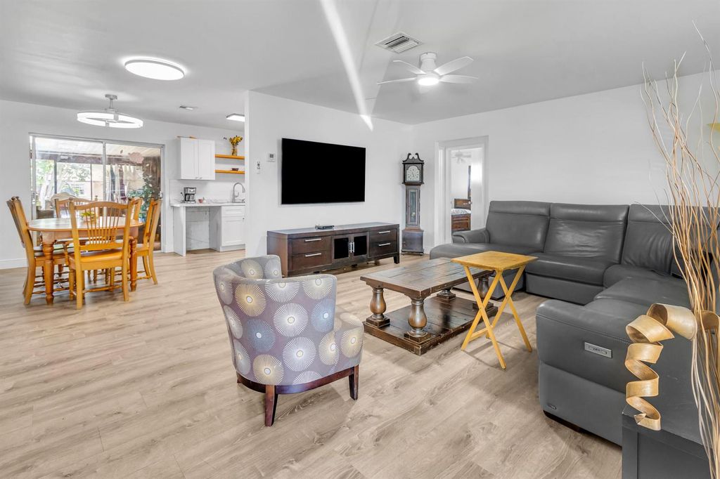 4469 Brandon Drive, Delray Beach, FL 33445