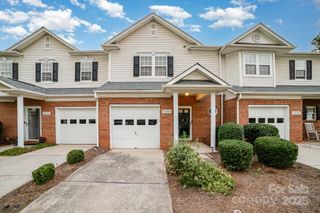 5310 Waverly Lynn Lane, Charlotte, NC 28269