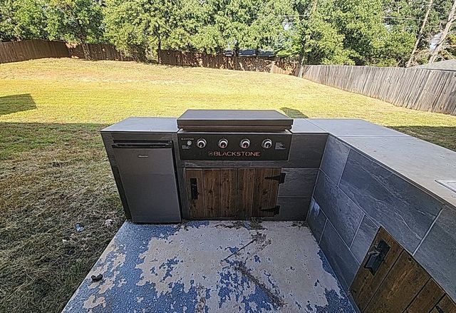 740 Arledge Street, Azle, TX 76020