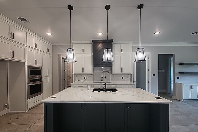 740 Arledge Street, Azle, TX 76020