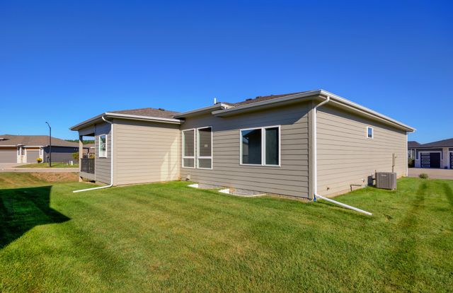 7020 Blair Loop, Johnston, IA 50131