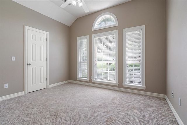 13331 Fairway Court, Siloam Springs, AR 72761