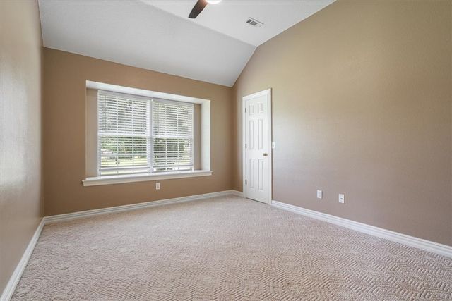 13331 Fairway Court, Siloam Springs, AR 72761