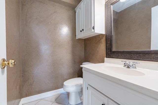13331 Fairway Court, Siloam Springs, AR 72761