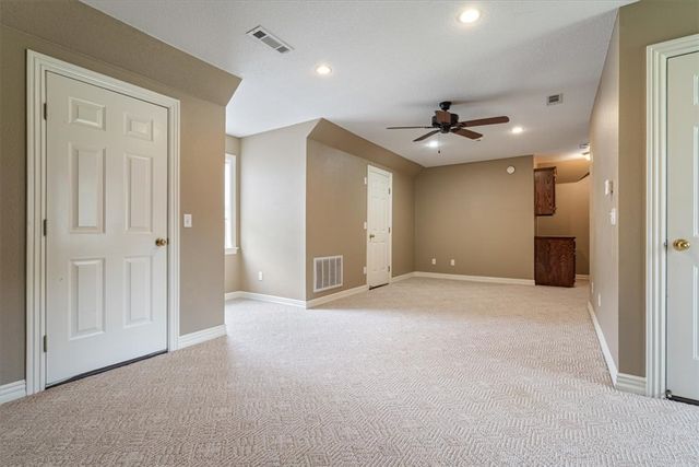 13331 Fairway Court, Siloam Springs, AR 72761