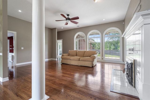 13331 Fairway Court, Siloam Springs, AR 72761