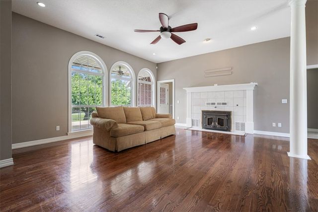 13331 Fairway Court, Siloam Springs, AR 72761