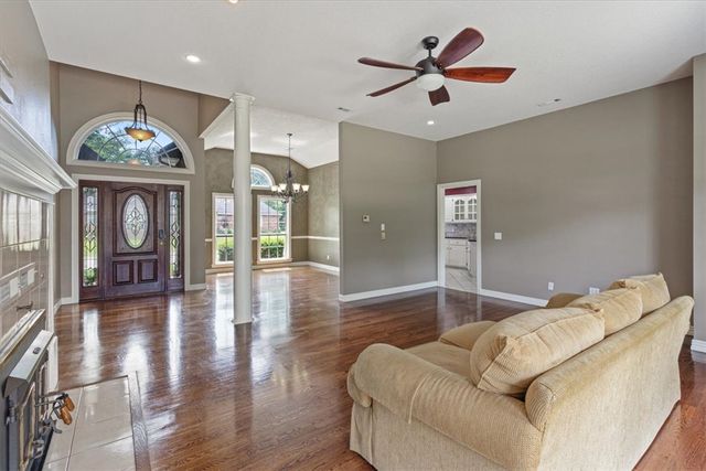 13331 Fairway Court, Siloam Springs, AR 72761