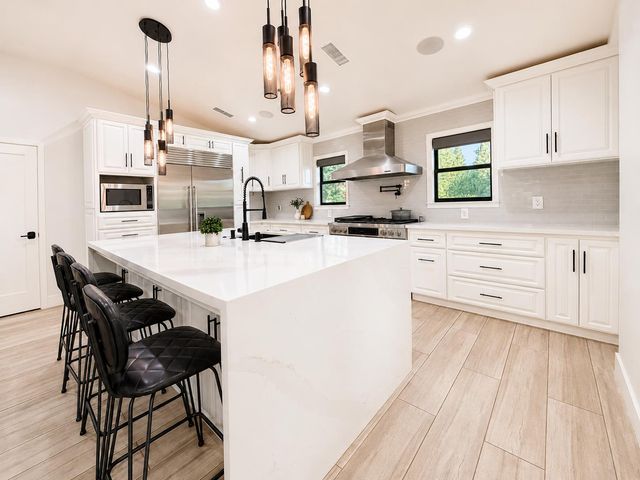 445 E Audubon Drive, Fresno, CA 93720