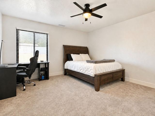 445 E Audubon Drive, Fresno, CA 93720