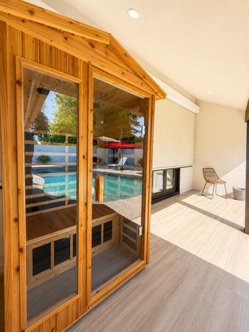 445 E Audubon Drive, Fresno, CA 93720