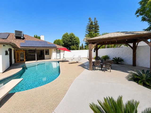 445 E Audubon Drive, Fresno, CA 93720