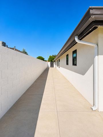 445 E Audubon Drive, Fresno, CA 93720