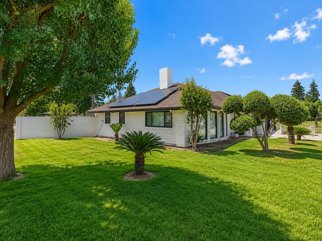 445 E Audubon Drive, Fresno, CA 93720